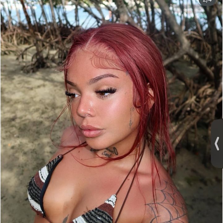 Hire .....thayla influencer with 3.9m