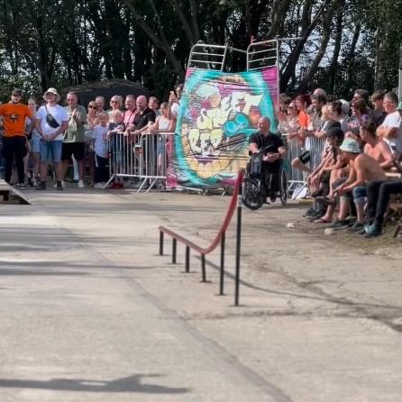  ......skating   'recent posts' 