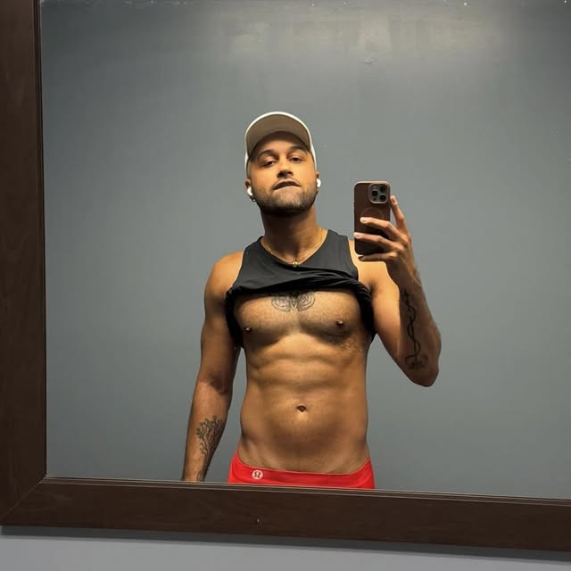  ......._selfie   'recent posts' 