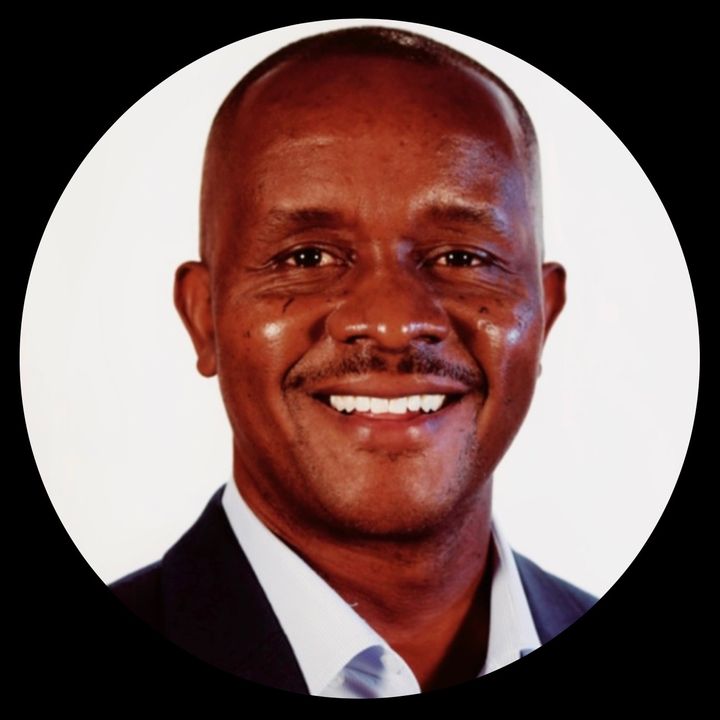 Hire ......mmwengi influencer with 208.7k