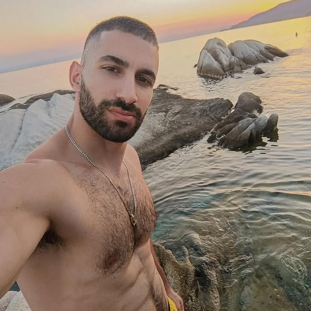 ......._selfie   'recent posts' 