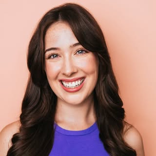 Hire .....ee.ugc influencer with 3.1k