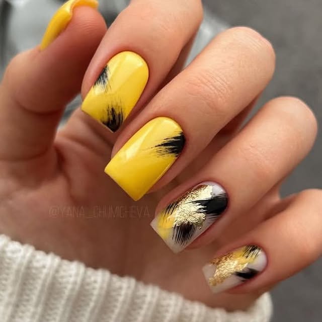  ......nails   'recent posts' 