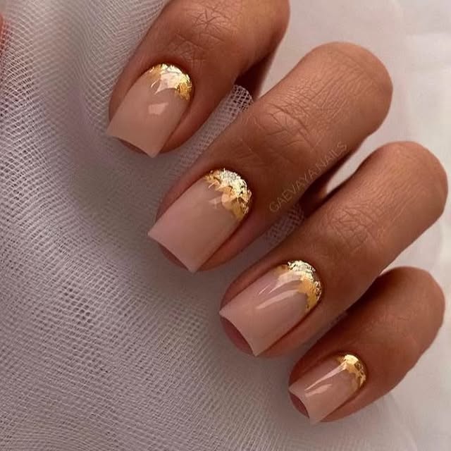  ......nails   'recent posts' 